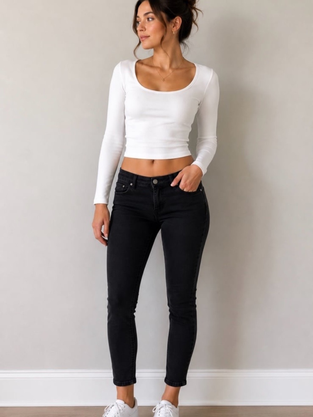 G.H. Bass & Co Women’s Black Skinny Ankle Jeans Stretch Pants Size 4 Low Waist